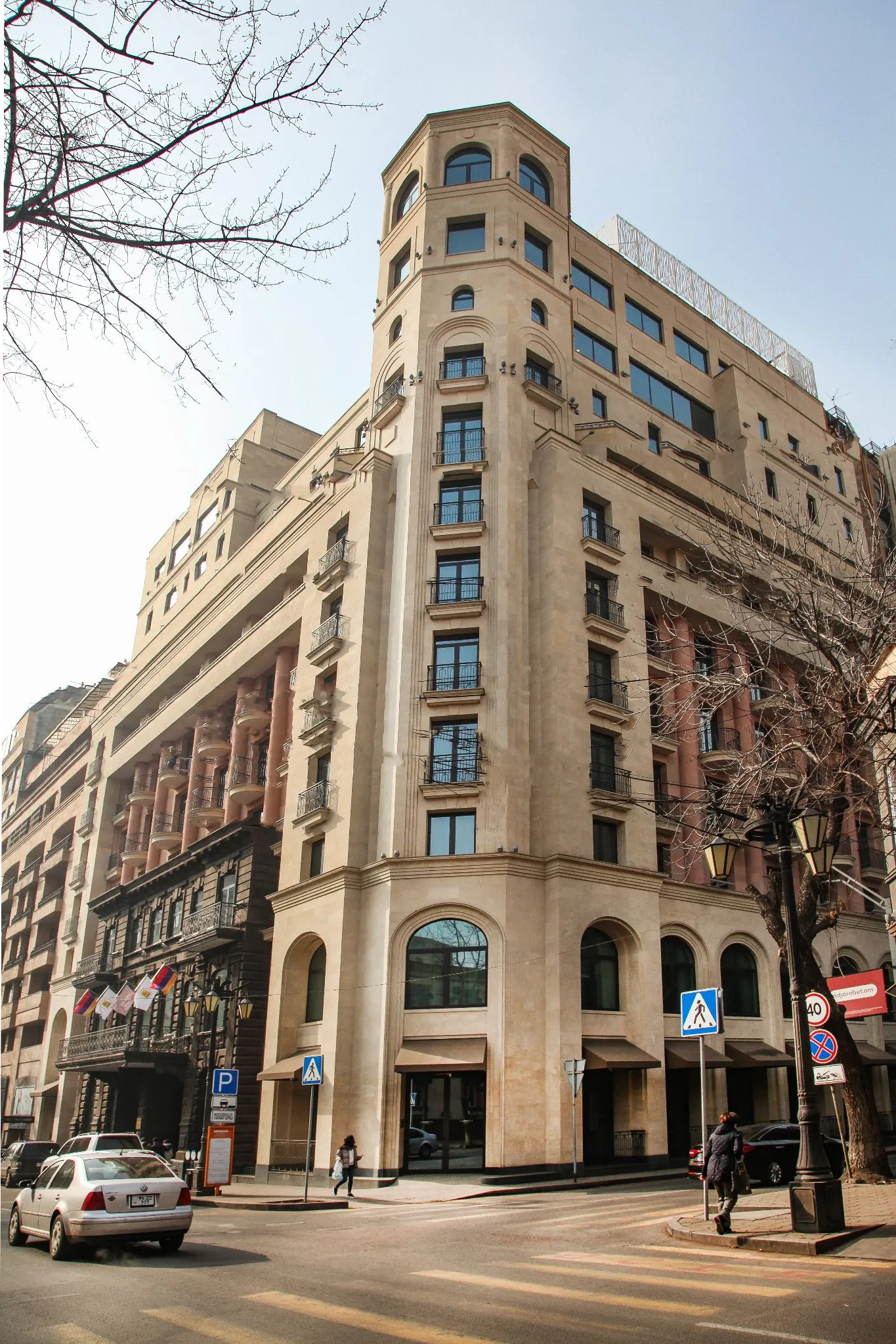The Alexander, a Luxury Collection Hotel — 3